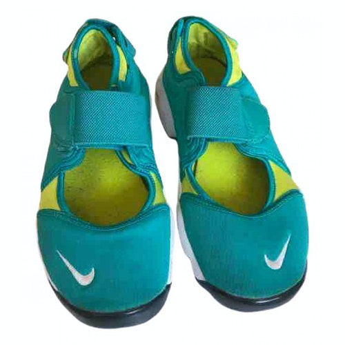 turquoise trainer laces