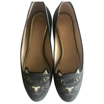 Pre-owned Charlotte Olympia Grey Suede Ballet Flats