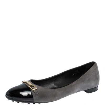 Pre-owned Tod's Grey/black Suede And Patent Leather Cap Toe Buckle Ballet Flats Size 39.5