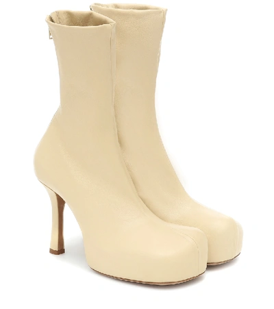 Bottega Veneta Bold Leather Platform Ankle Boots In Beige