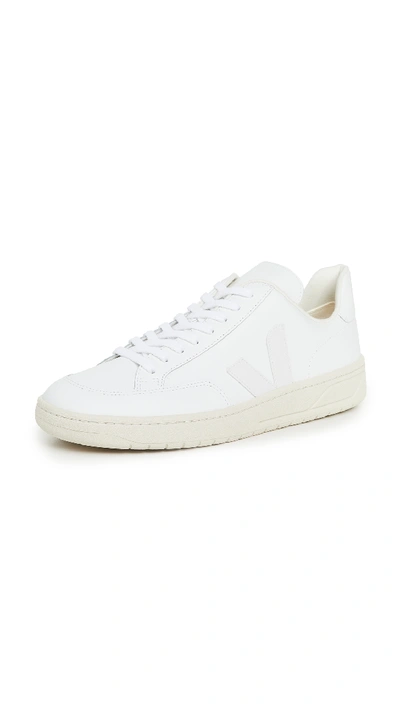 Veja V-10 Cwl Low-top Trainers In White