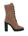 Tod's Ankle Boots In Sand