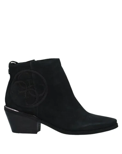 Guess Ankle Boots In Black