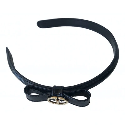 Pre-owned Valentino Garavani Leather Hair Accessory In Black