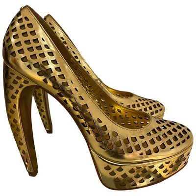 Pre-owned Ted Baker Gold Leather Heels