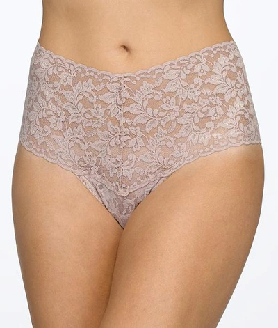 Hanky Panky Retro Signature Lace Thong In Chai