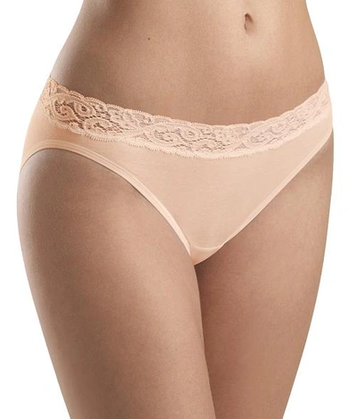 Hanro Moments Hi-cut Brief In Skin