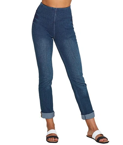 Lyssé Medium Control Boyfriend Denim Pants In Mid Wash