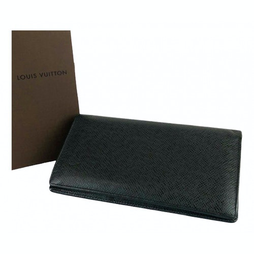Pre-Owned Louis Vuitton Black Leather Small Bag, Wallet & Cases | ModeSens