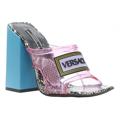 Pre-owned Versace Pink Rubber Sandals