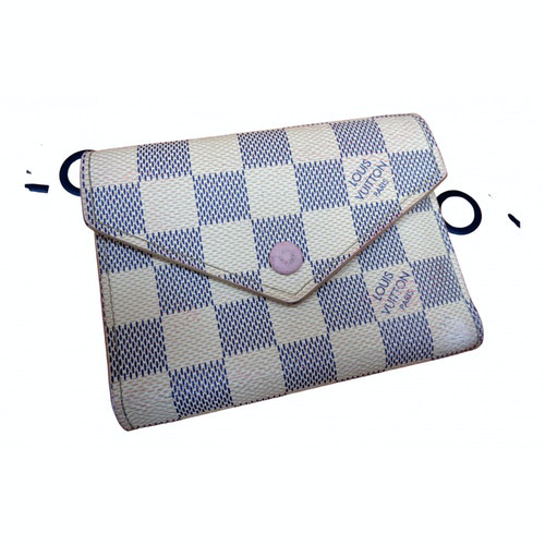 Pre-Owned Louis Vuitton Victorine Pink Cloth Wallet | ModeSens