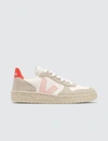 VEJA V-10 LEATHER SNEAKER