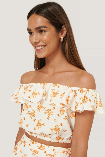 Anika Teller X Na-kd Off Shoulder Crop Top - Offwhite