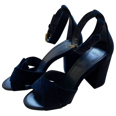 Pre-owned Maje Blue Velvet Sandals
