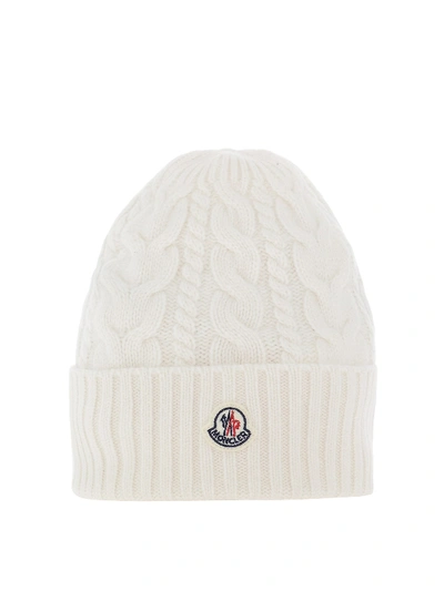 Moncler Ribbed-knit Logo-patch Beanie In White