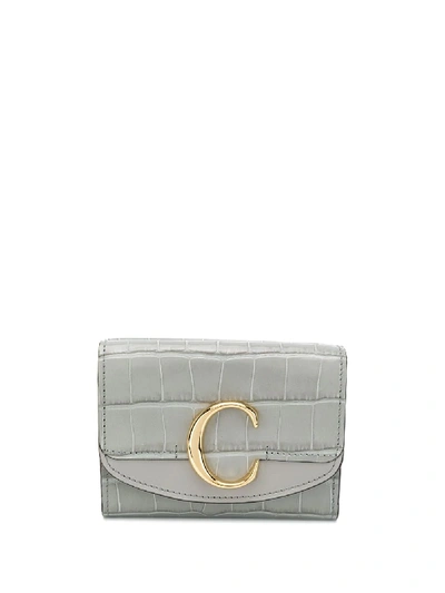 Chloé C Crocodile-effect Leather Wallet In Grey