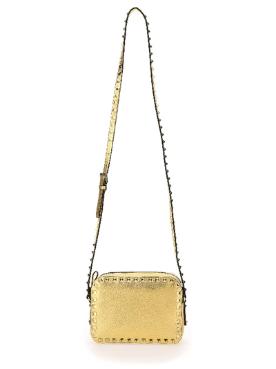 Valentino Garavani Small Rockstud Crossbody Bag In Soft Gold
