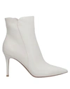 Gianvito Rossi Ankle Boot In Ivory