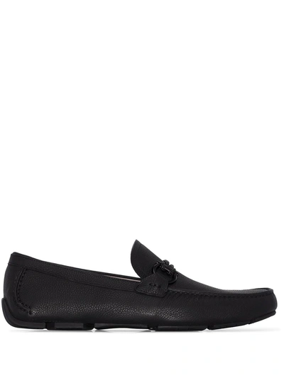 Ferragamo Front Buckle Leather Driver Loafers In Black