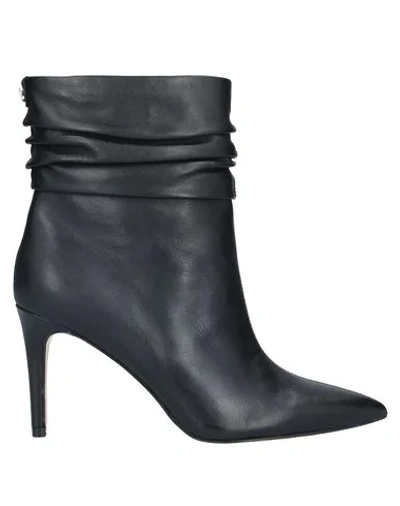 Guess Ankle Boots In Black
