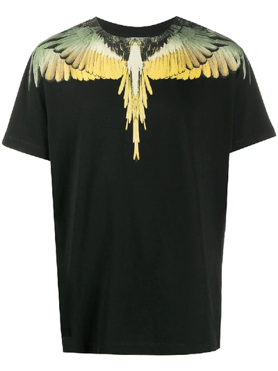 Marcelo Burlon County Of Milan T-shirt Mit Flügel-print In Black,yellow,khaki