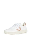 Veja Logo Low-top Trainers In Extra White/venus