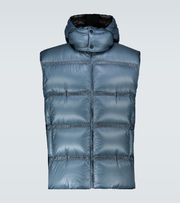 grey moncler gilet