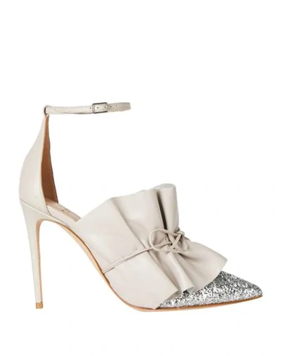 Alexander White Pump In Dove Grey