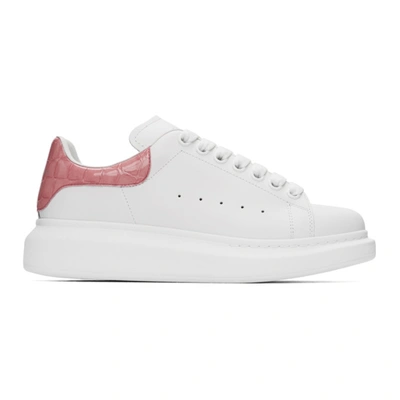 Alexander Mcqueen 白色 And 粉色大廓形鳄鱼纹运动鞋 In White/pink