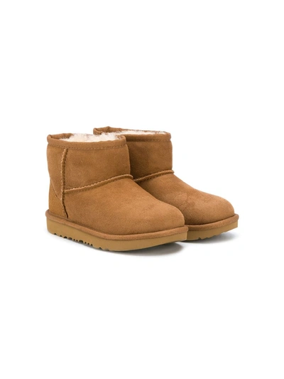 Ugg Kids' Classic Ultra Mini 绒面皮短靴 In Chestnut