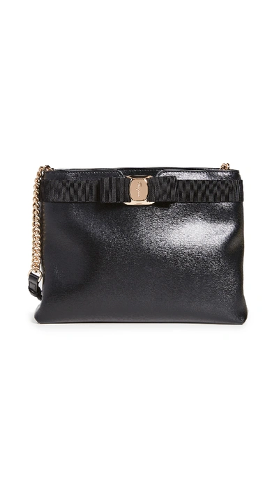 Ferragamo Vara New Crossbody Bag In Nero