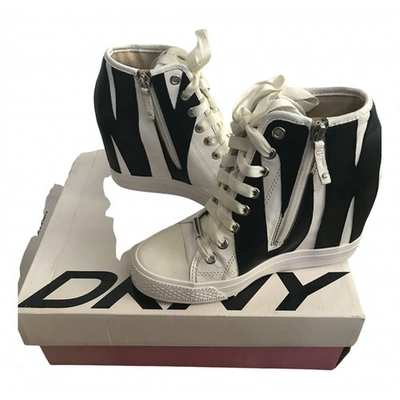Pre-owned Dkny White Leather Lace Ups