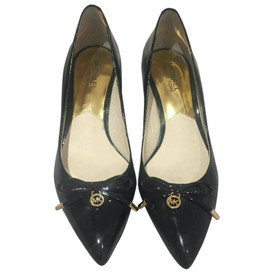 Pre-owned Michael Kors Black Patent Leather Heels