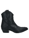 Lemaré Ankle Boots In Black