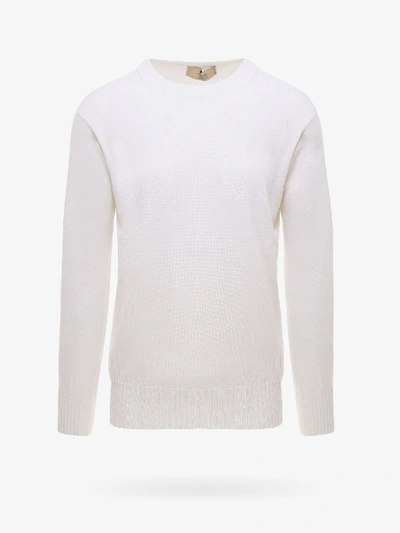 Maison Flaneur Sweater In White