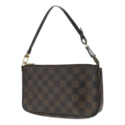 Pre-owned Louis Vuitton Pochette Accessoire Cloth Clutch Bag In Brown