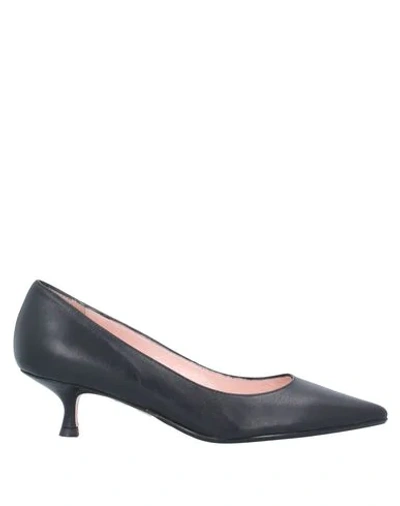 Anna F Pump In Black