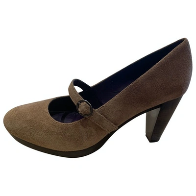 Pre-owned Unisa Heels In Brown