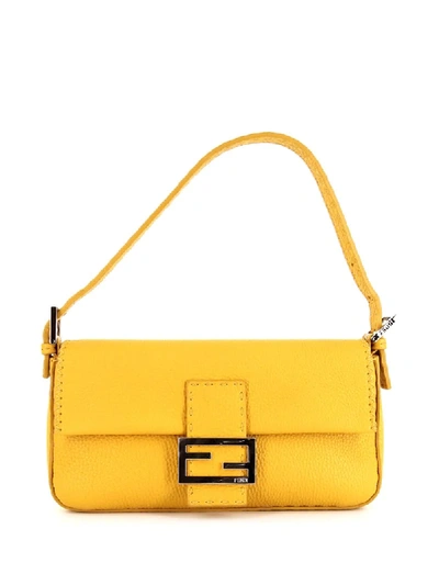 Pre-owned Fendi Baguette 手提包 In Yellow