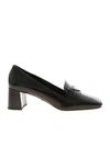 PRADA SHINY PUMPS IN BLACK FEATURING LOGO