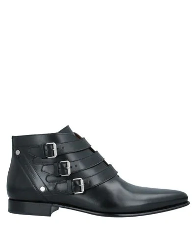 Givenchy Boots In Black