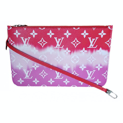 Pre-Owned Louis Vuitton Neverfull Red Linen Clutch Bag | ModeSens