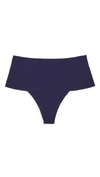 SPANX UNDIE-TECTABLE THONG