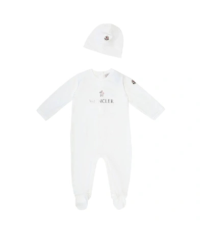 Moncler Babies' Logo 连体衣与套头帽套组 In White