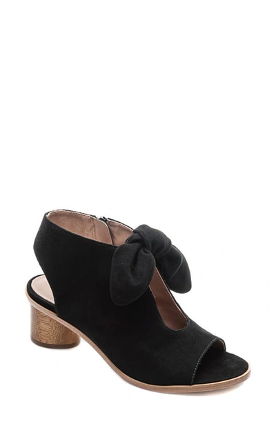 Bernardo Luna Leather Knotted Booties In Black