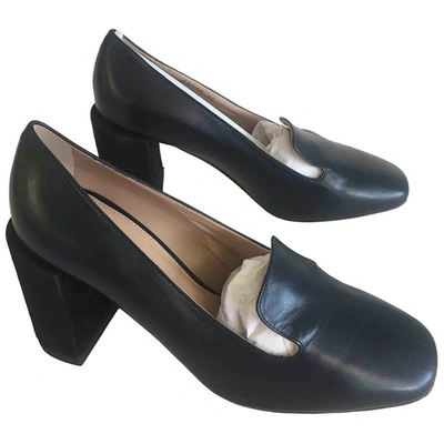 Pre-owned Dear Frances Leather Heels In Black