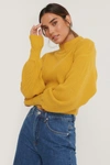 NA-KD REBORN VOLUME SLEEVE HIGH NECK KNITTED jumper - YELLOW