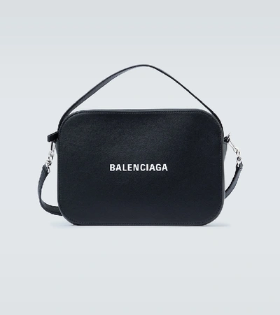 Balenciaga Everyday Camera Bag In Black
