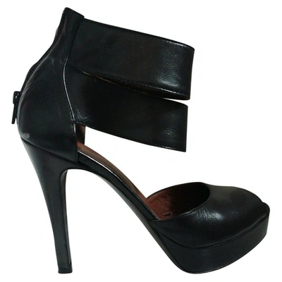 Pre-owned Fiorifrancesi Leather Heels In Black