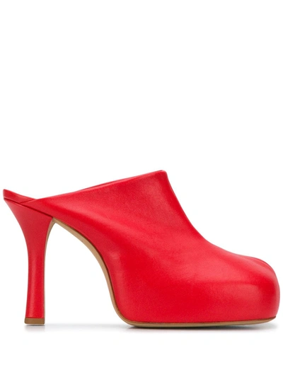 Bottega Veneta Chunky Heeled Leather Mules In Red